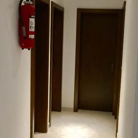 Saas-almagell Sleeps 6 Wifi Apartment